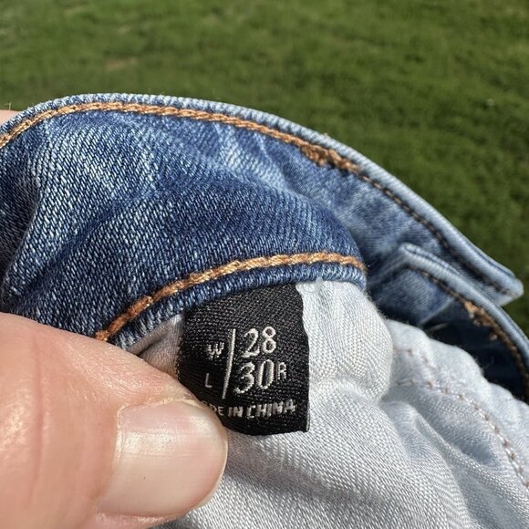 Abercrombie Fitch Signature Coll. Jeans Skinny Size 28 Distressed 29.5 X 26.75” - Picture 9 of 11